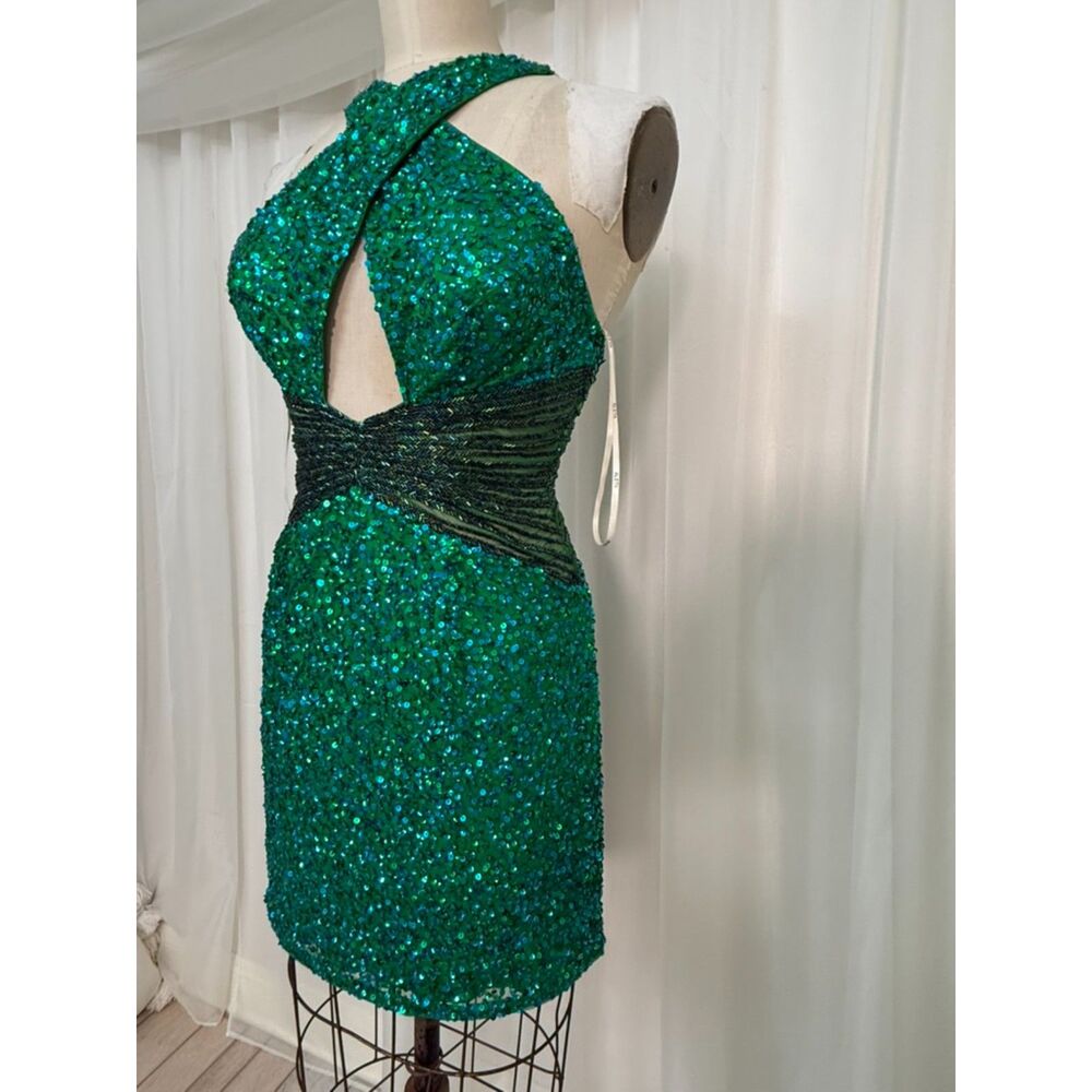Aleta Emerald green dress - Picture 4 of 7